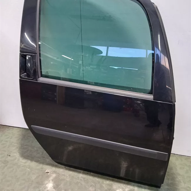 Porta posteriore destra