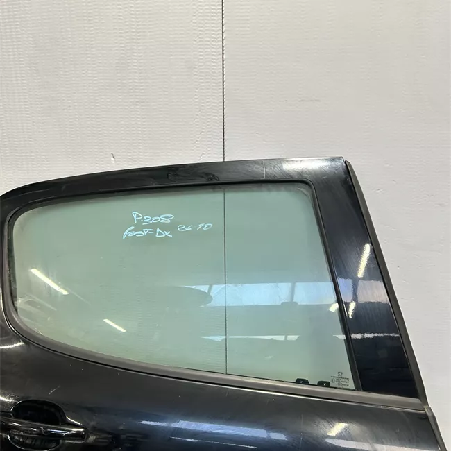 Porta posteriore destra