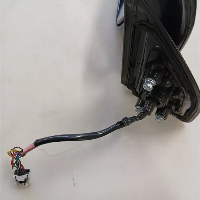 Retrovisore esterno regolazione elettrica sinistro con fanalino