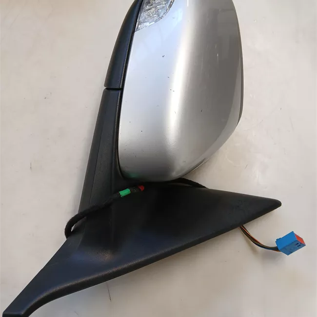 Retrovisore esterno destro con luce