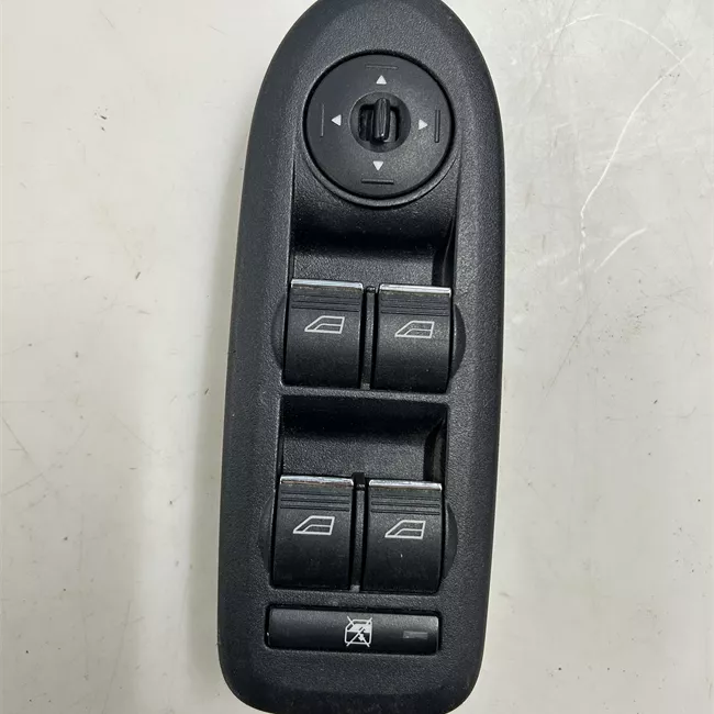 Interruttore alzacristalli porta anteriore