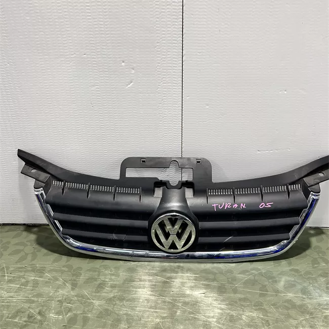 Griglia con modanatura cromata