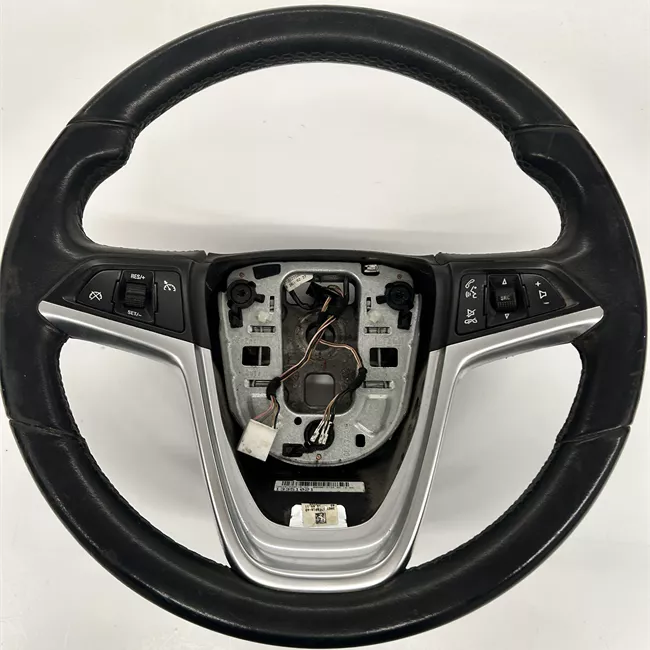 Volante Pelle con modanatura cromata nero