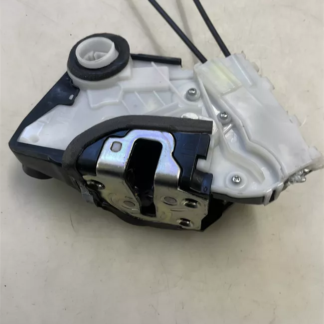 Serratura porta anteriore sinistra