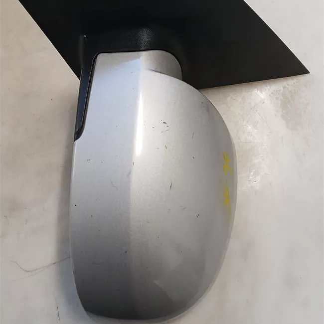 Retrovisore esterno sinistro Elettrico