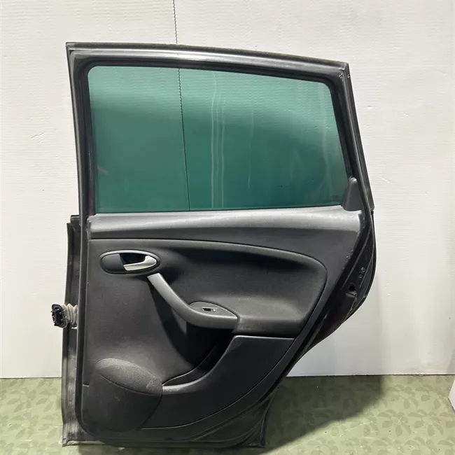 Porta posteriore destra