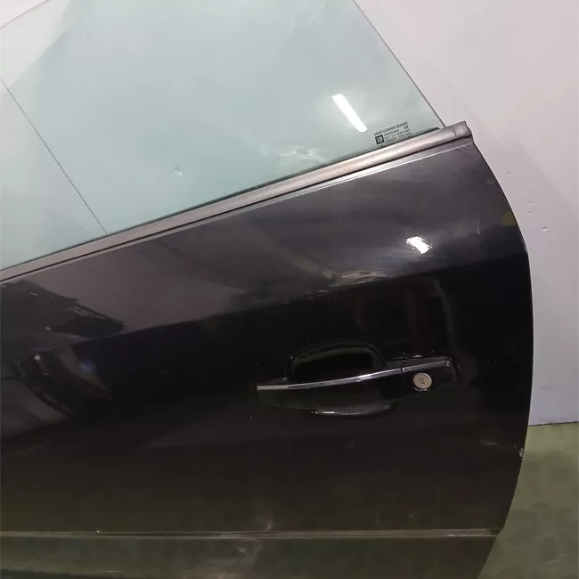 Porta anteriore sinistra Distanza cerniere 325mm