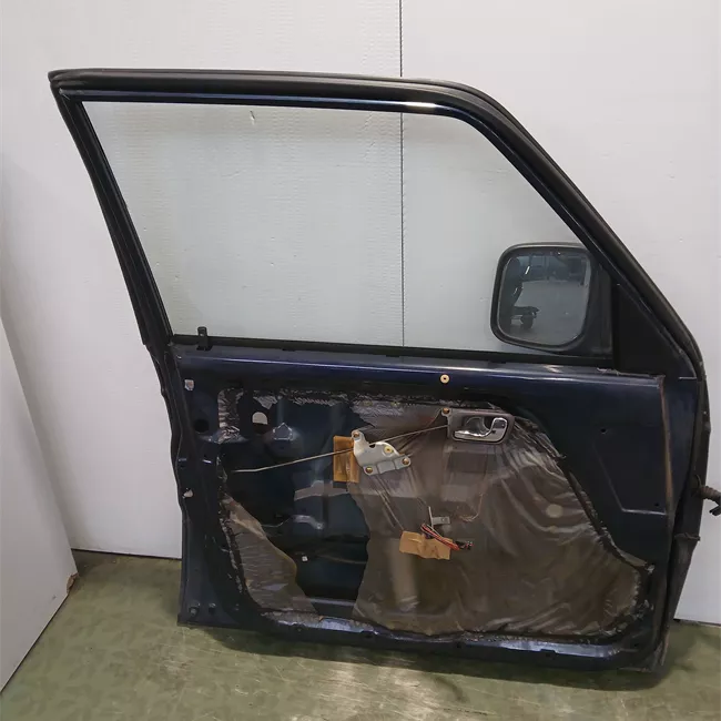 Porta anteriore sinistra