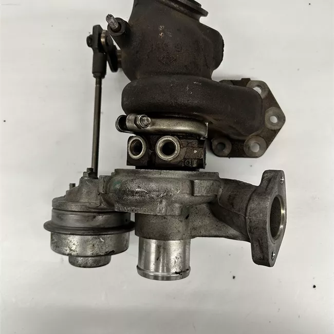 Turbocompressore con collettore scarico