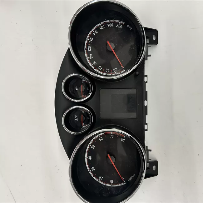 Quadro strumenti completo con LCD informazioni cent