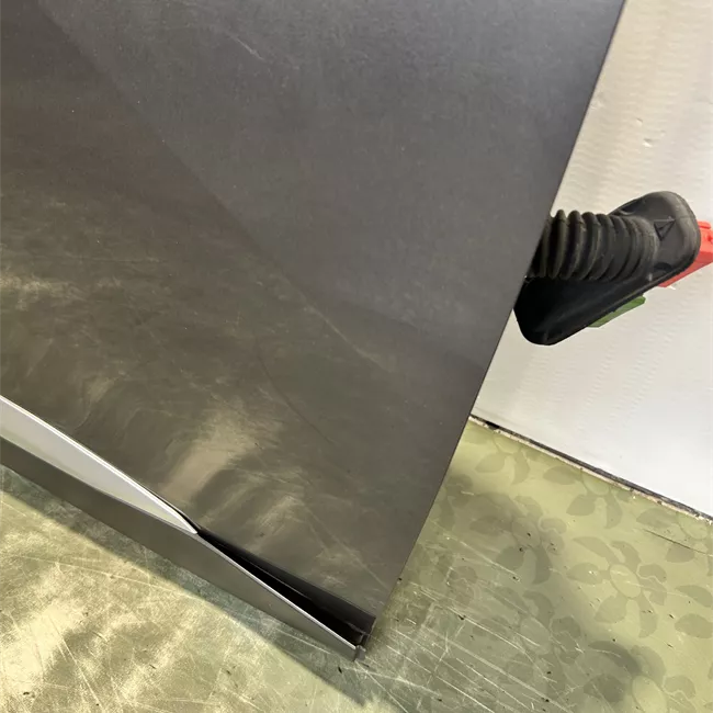 Porta anteriore destra