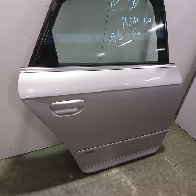 Porta posteriore destra