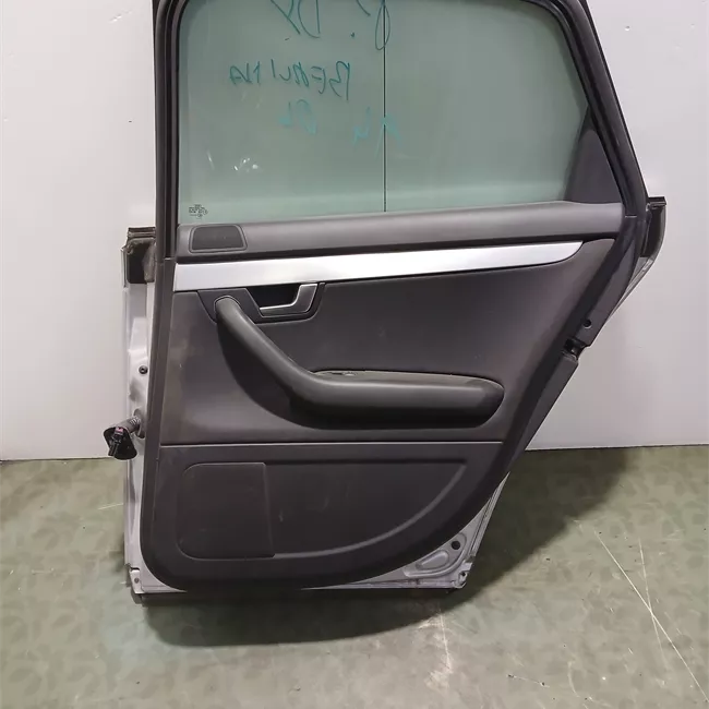 Porta posteriore destra