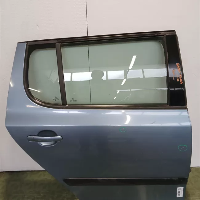 Porta posteriore destra