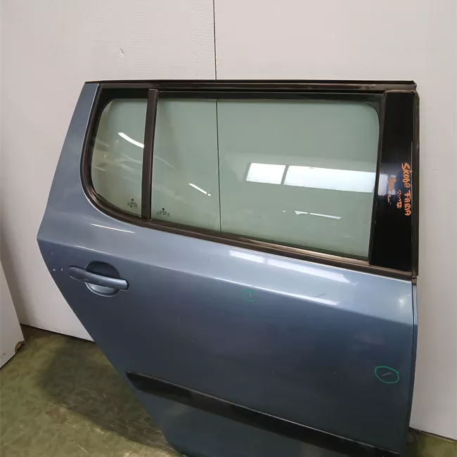 Porta posteriore destra