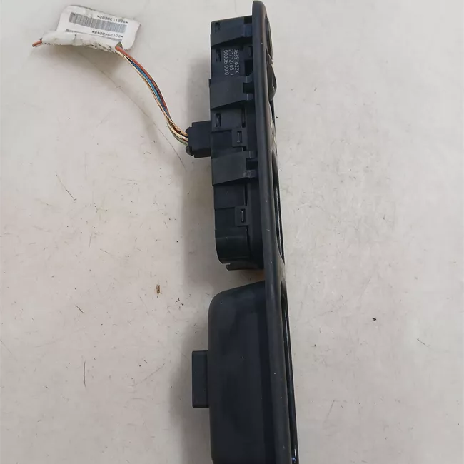 Interruttore alzacristalli porta anteriore