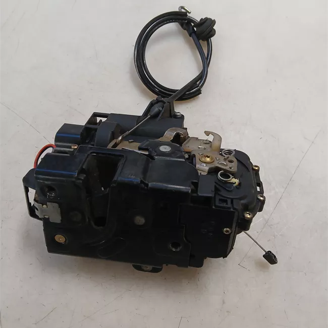 Serratura porta anteriore destra