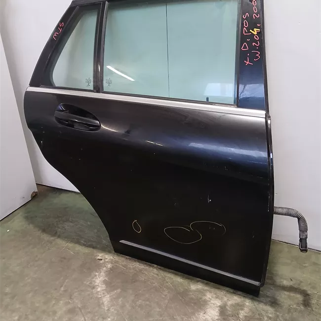 Porta posteriore destra