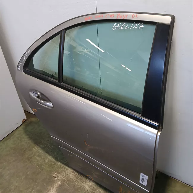 Porta posteriore destra