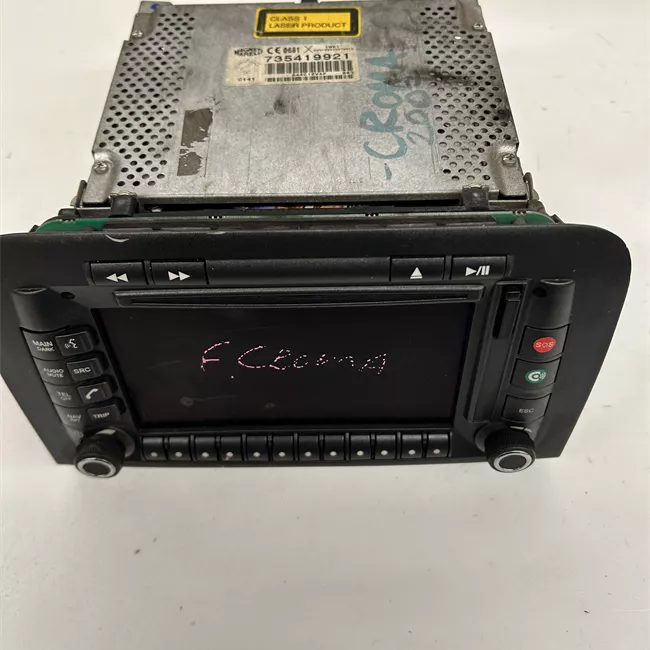 Autoradio con cd singolo