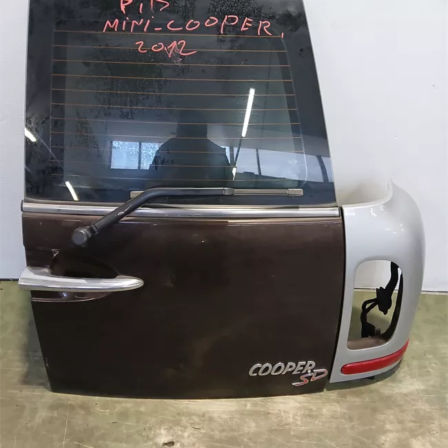 Porta carico posteriore a battente destra