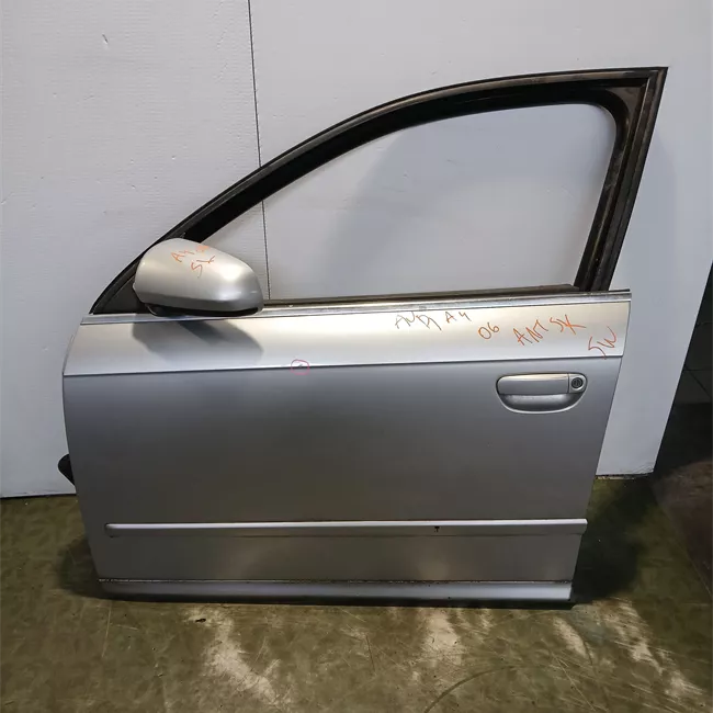 Porta anteriore sinistra