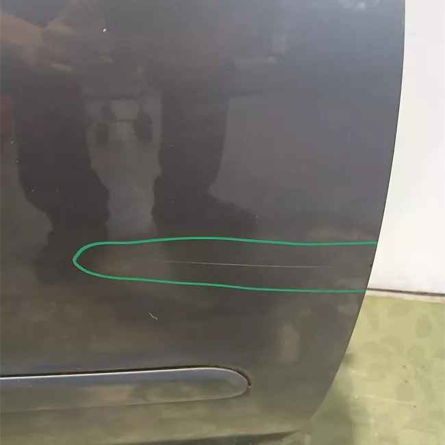 Porta anteriore destra