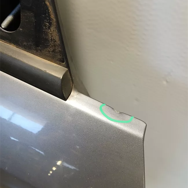 Porta anteriore destra