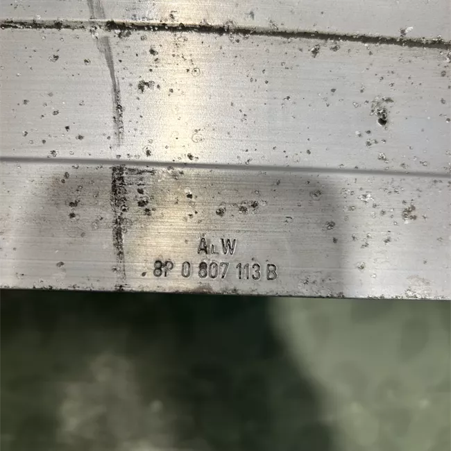 Traversa paraurti anteriore