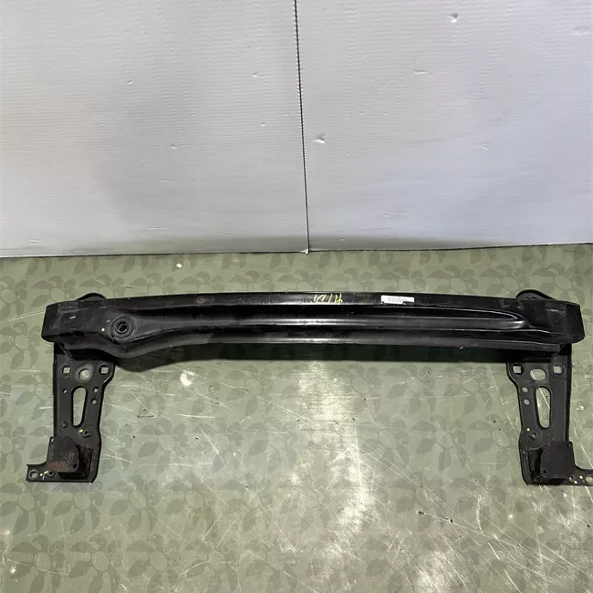 Traversa paraurti anteriore