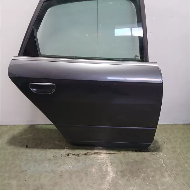 Porta posteriore destra