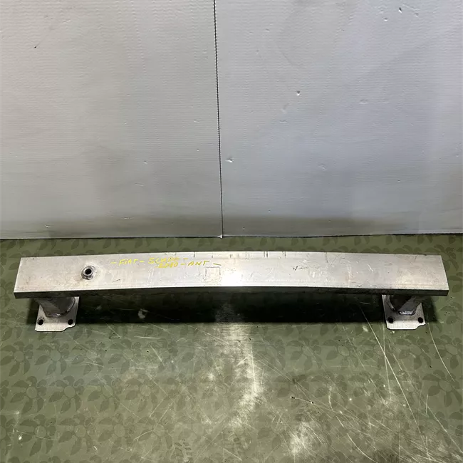 Traversa paraurti anteriore