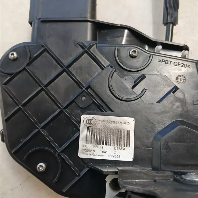 Serratura porta posteriore sinistra