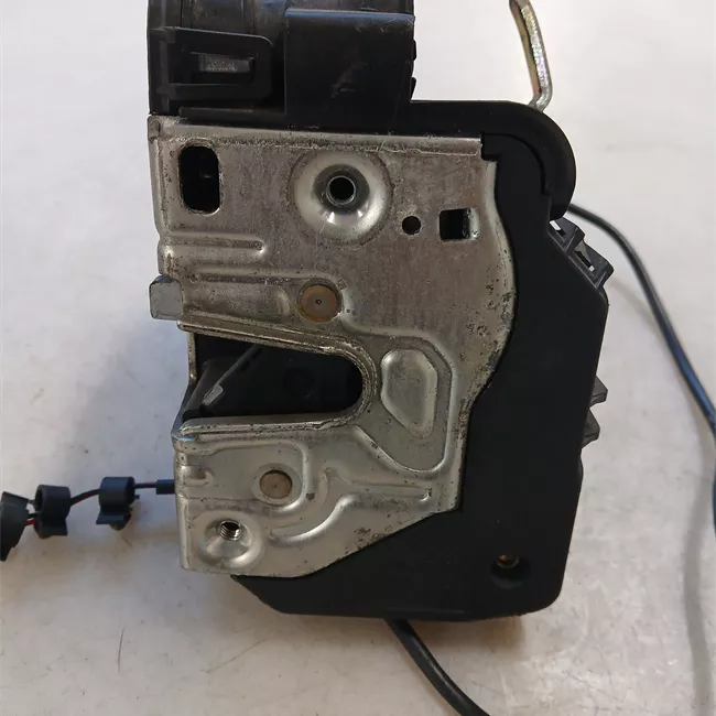 Serratura porta anteriore destra con tiranti