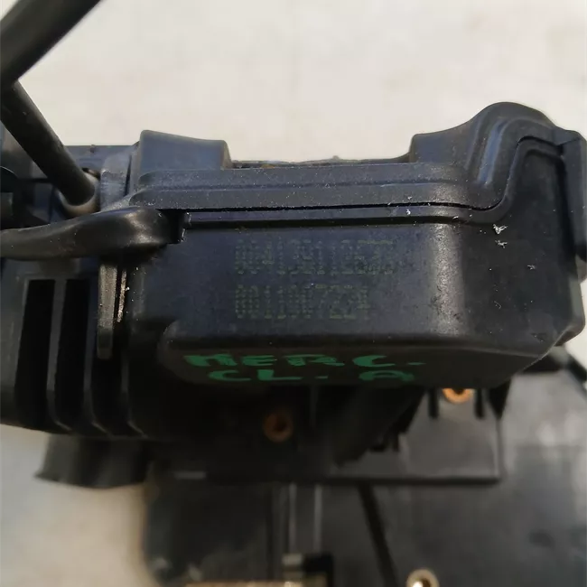 Serratura porta anteriore destra con tiranti