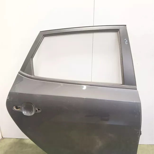 Porta posteriore destra