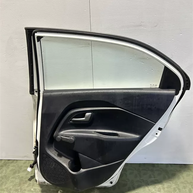 Porta posteriore destra