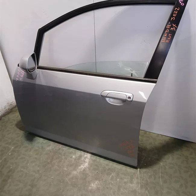 Porta anteriore sinistra