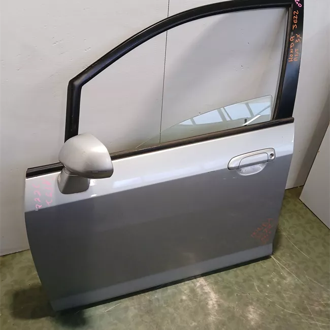 Porta anteriore sinistra