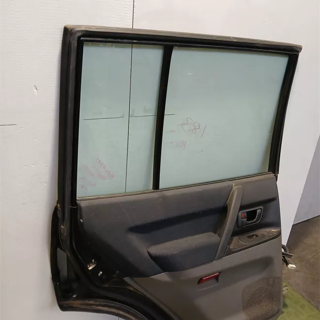 Porta posteriore destra