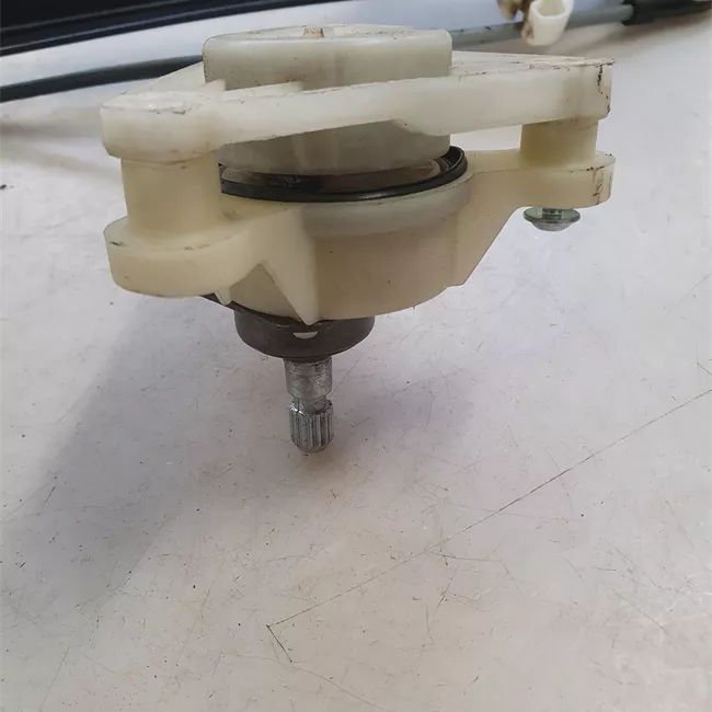 Alzacristallo porta posteriore sinistro