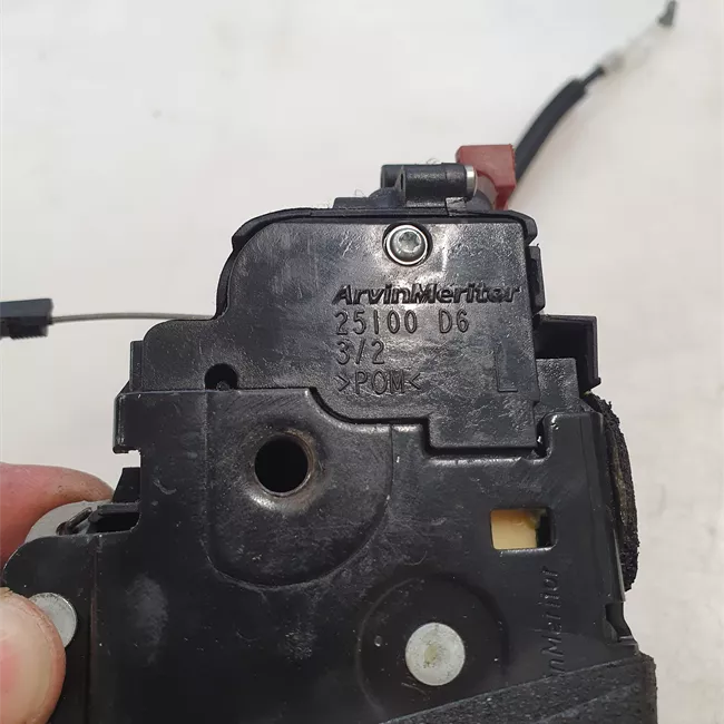 Serratura porta posteriore sinistra