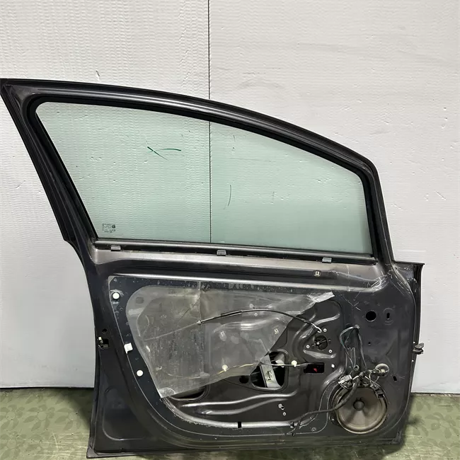 Porta anteriore sinistra