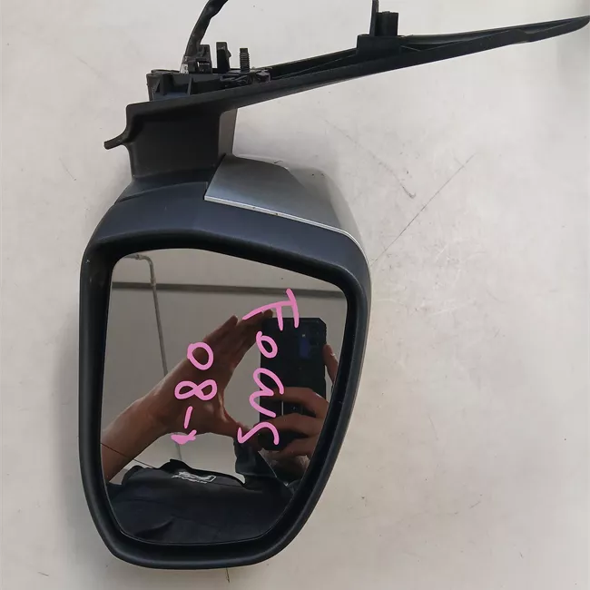 Retrovisore esterno regolazione elettrica destro con luce orientam