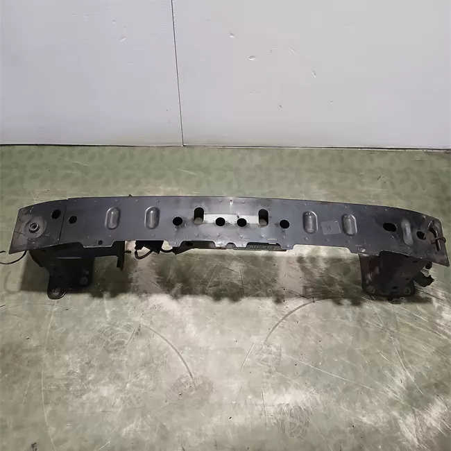 Traversa paraurti anteriore