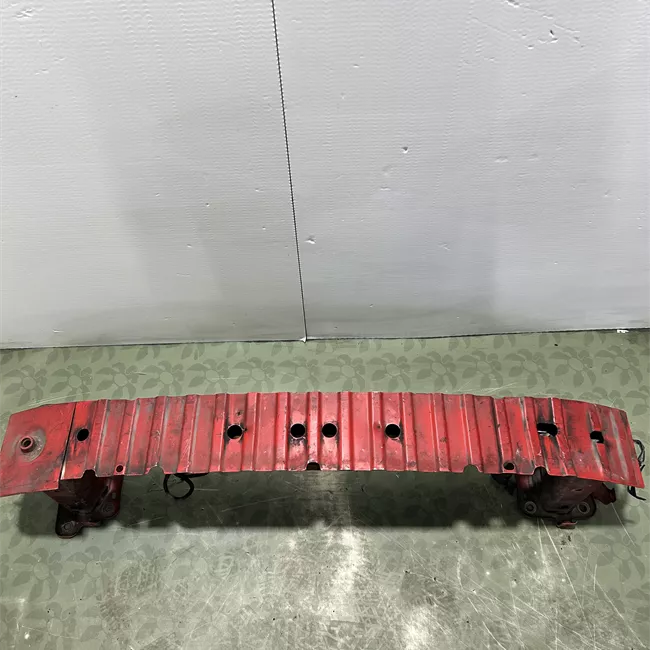 Traversa paraurti anteriore