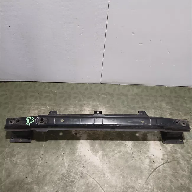 Traversa paraurti anteriore