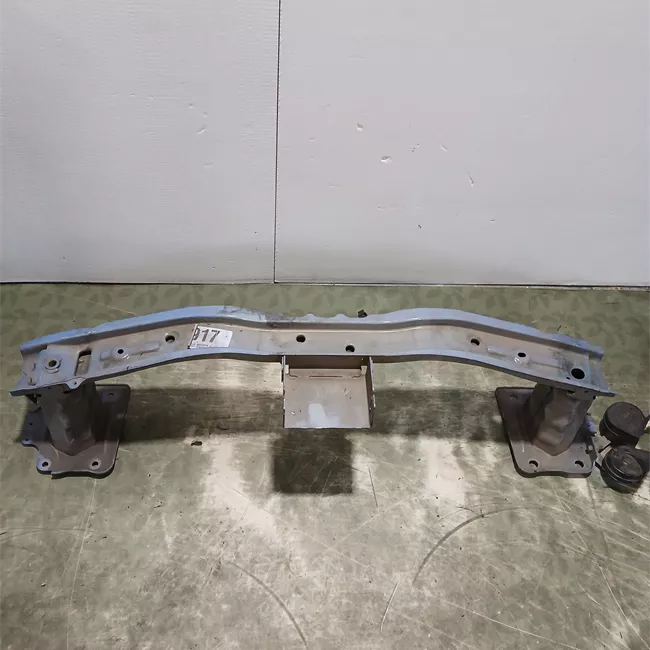 Traversa paraurti anteriore