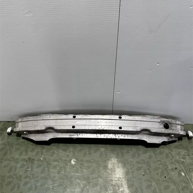 Traversa paraurti anteriore