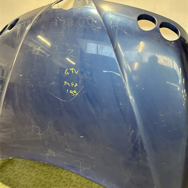 Cofano anteriore con primer